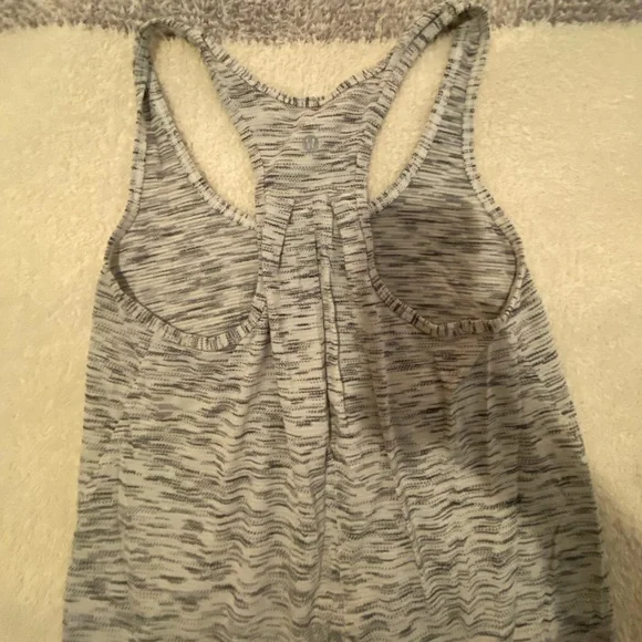 Lululemon tank top - Picture 5 of 6